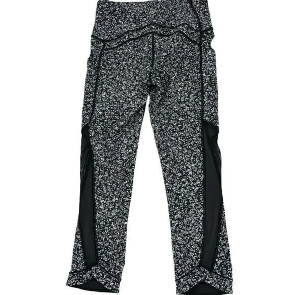 Lululemon Black/White Flower‎ Patterned Women's Leggings Exposed Seam Size 4